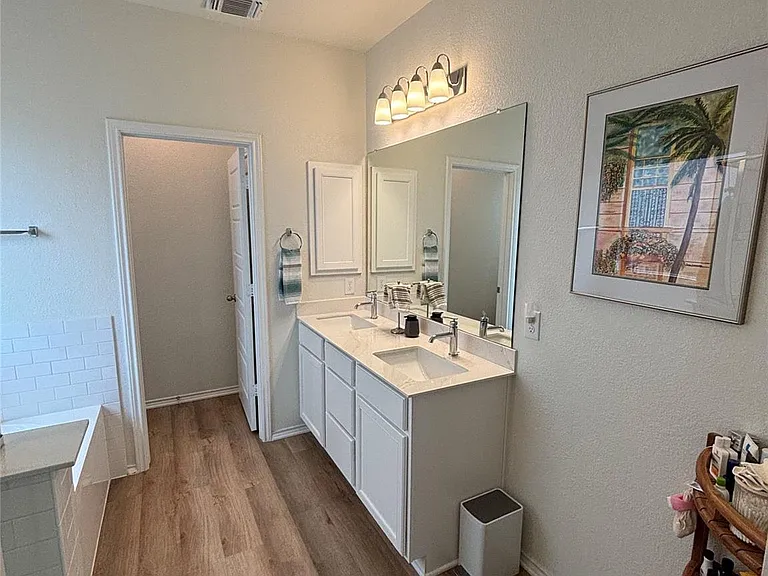 8013 Philbrook Dr — Photo 26