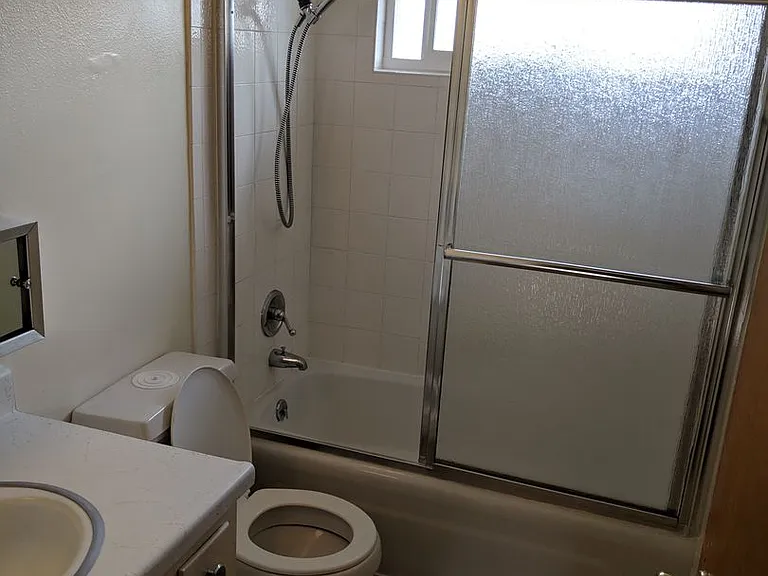 2935 Augusta St #18 — Photo 10
