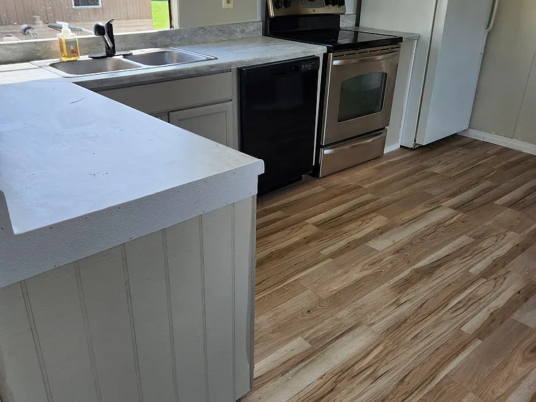 474 Bluebird Ln — Photo 2