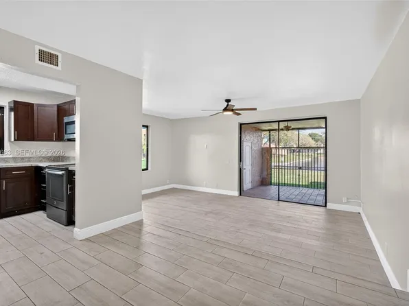 1451 NW 92nd Ave #191, Hollywood, FL 33024