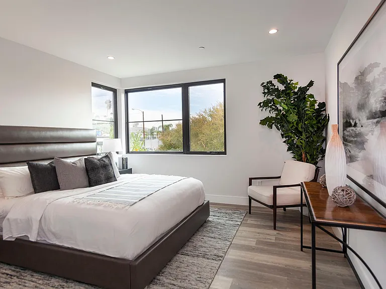 1059 Elm Ave #103 — Photo 7