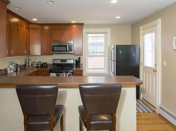43 Creighton St #43, Cambridge, MA 02140