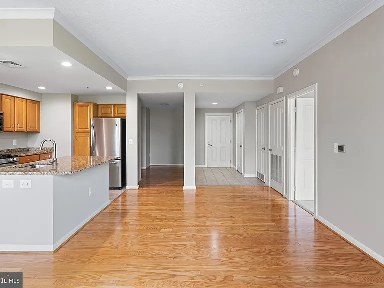 4480 Market Commons Dr #405 — Photo 12