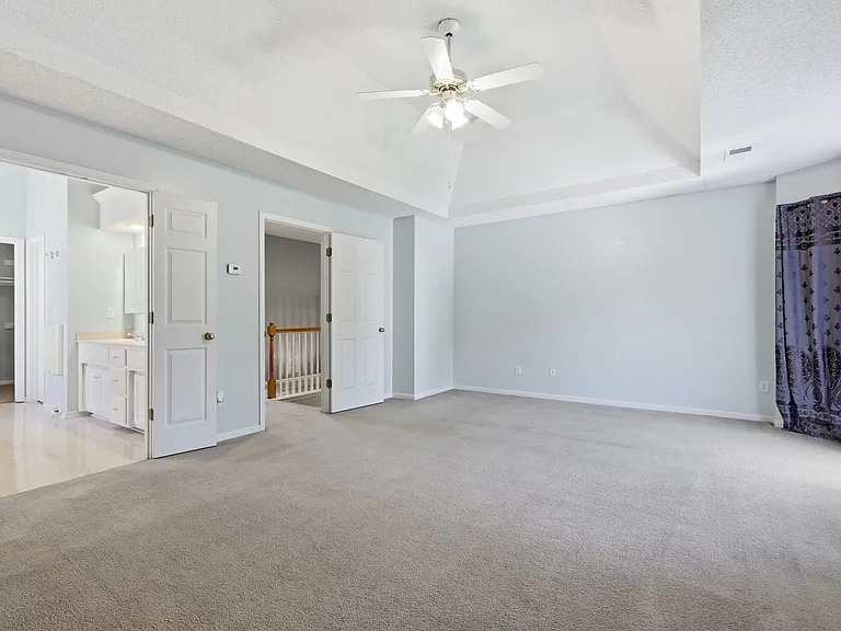 14117 Parkhill Ln — Photo 23