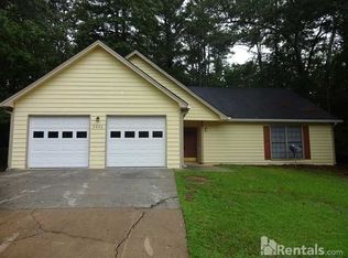 2442 Country Lake Ln, Powder Springs, GA 30127