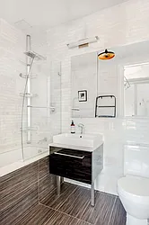 Rented by R New York