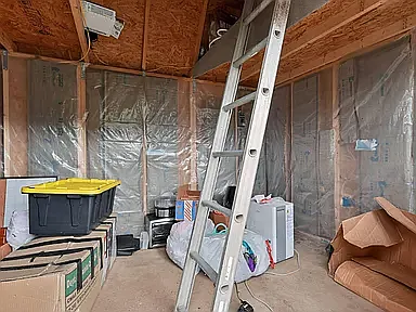 511 W Orange St — Photo 18