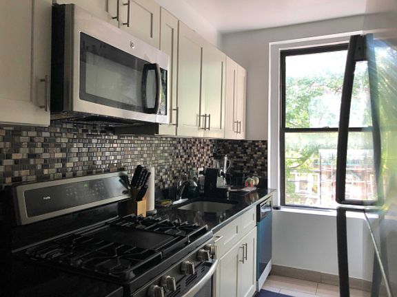 2nd image of 24-25 27th St #2