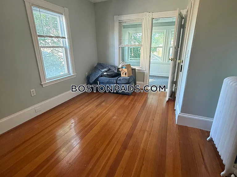132 George St #2 — Photo 2