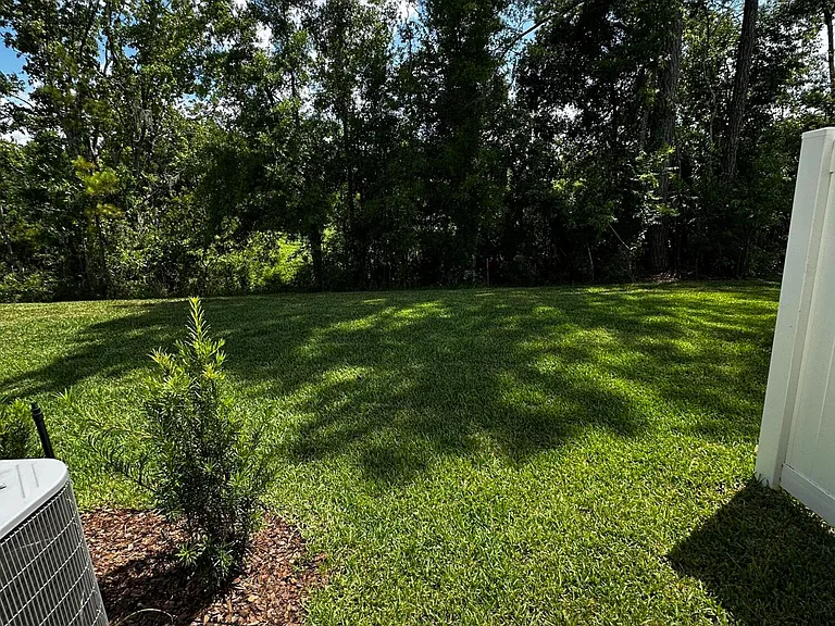 611 Holly Lakes Dr — Photo 37