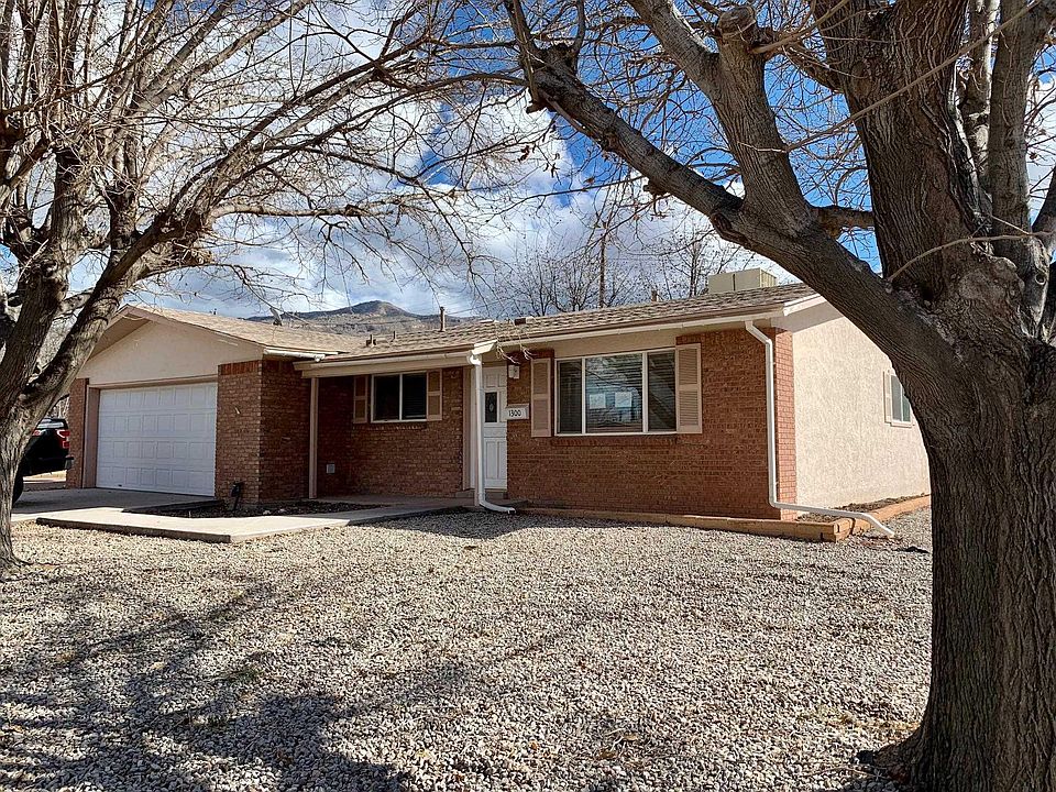 1st image of 1300 Scenic Dr
