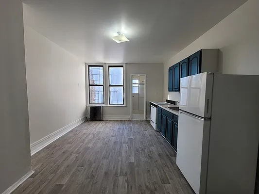 Rented by Douglas Elliman | media 8