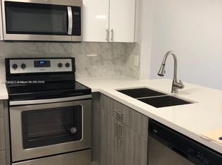 3199 Foxcroft Rd APT 109, Hollywood, FL 33025