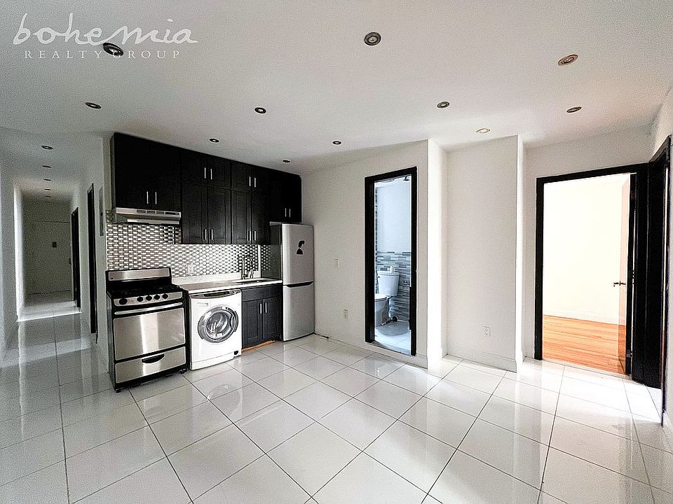 1st image of 4 W 108th St APT 23