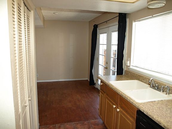 Kitchen with Eating Area