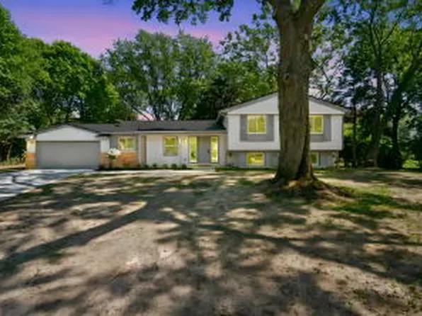 4089 Aberdeen Ct, West Bloomfield, MI 48323