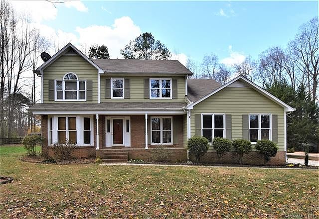 1st image of 6217 Phyliss Ln