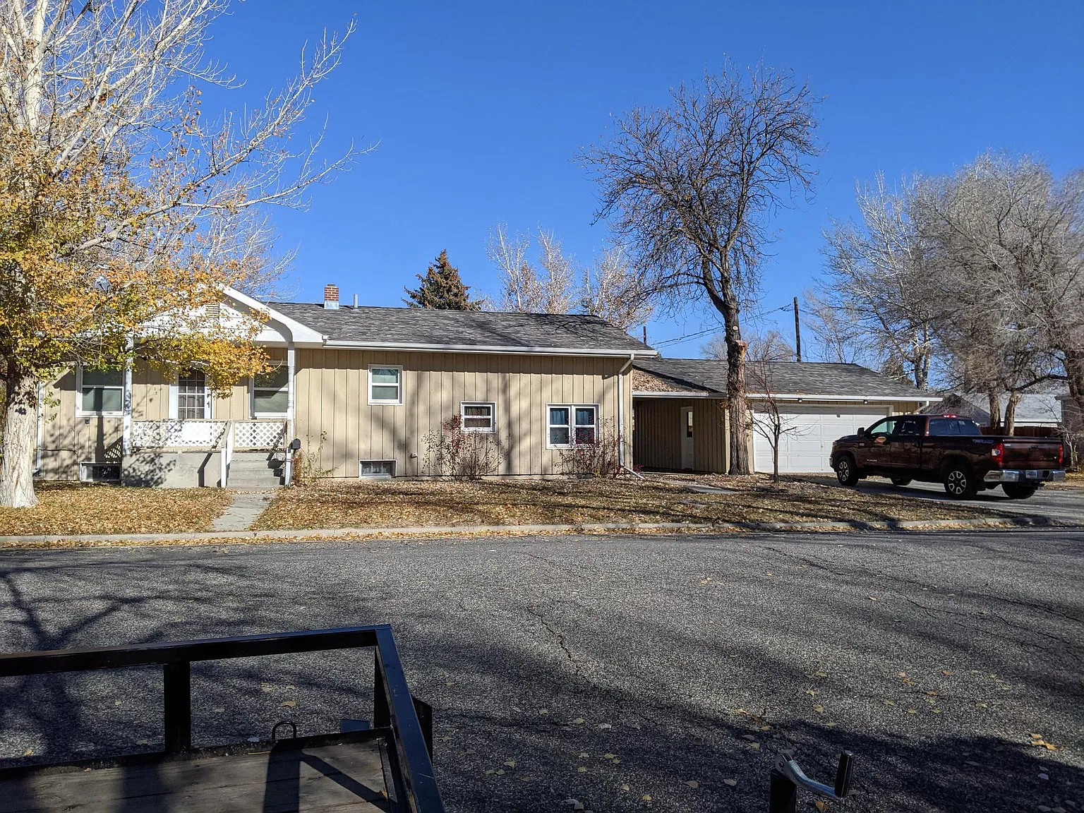3 bed, 1936 sqft, $1,400 — Photo 1