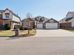 10436 NW 34th St, Yukon, OK 73099
