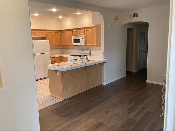 4th image of 310 E McCoy Ln Unit 5K