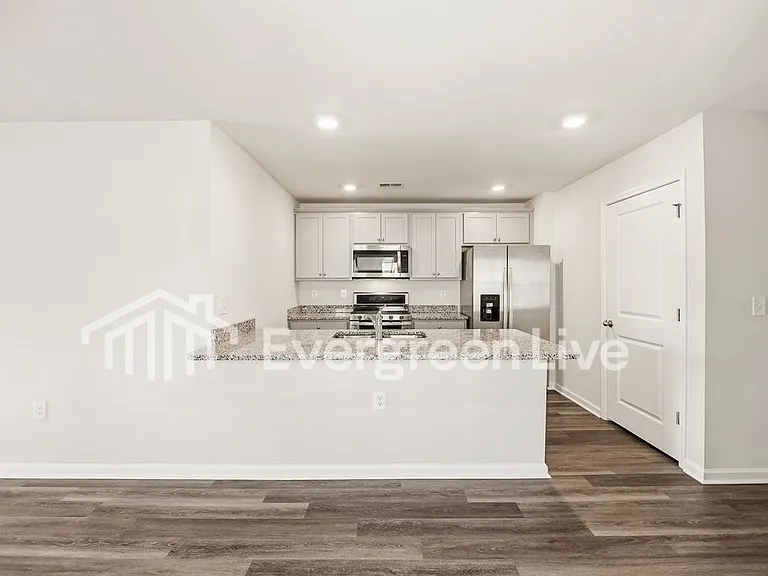 2276 Courtina Way — Photo 3
