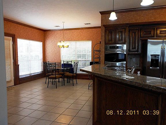 3rd image of 3014 W Hickory Park Cir