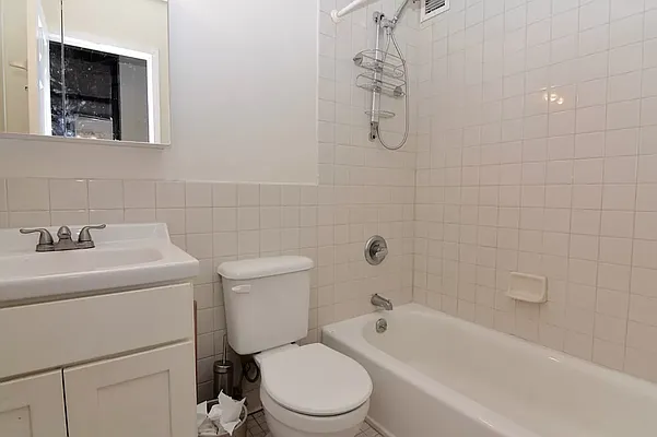 Rented by Compass | media 7