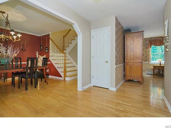 3rd image of 128 Werner Ave