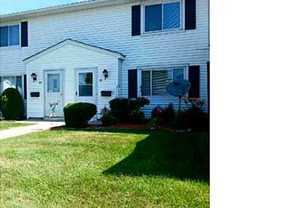 78 Parkview Ct, Lancaster, NY 14086