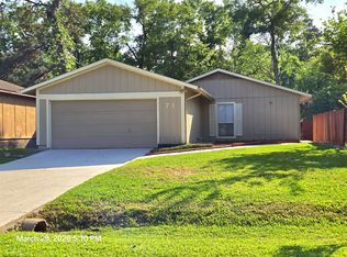 73 Blue Fox Rd, Spring, TX 77380