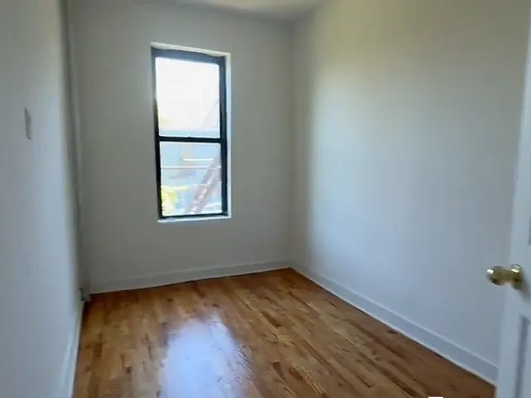 776 Union Ave — Photo 3