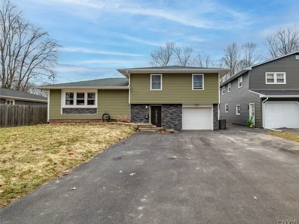 203 Catherine St, North Syracuse, NY 13212
