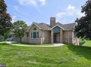1001 Shadowstone Dr, Lancaster, PA 17603