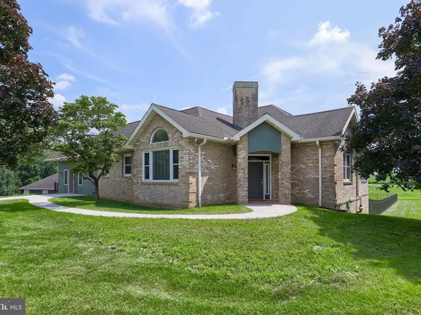 1001 Shadowstone Dr, Lancaster, PA 17603