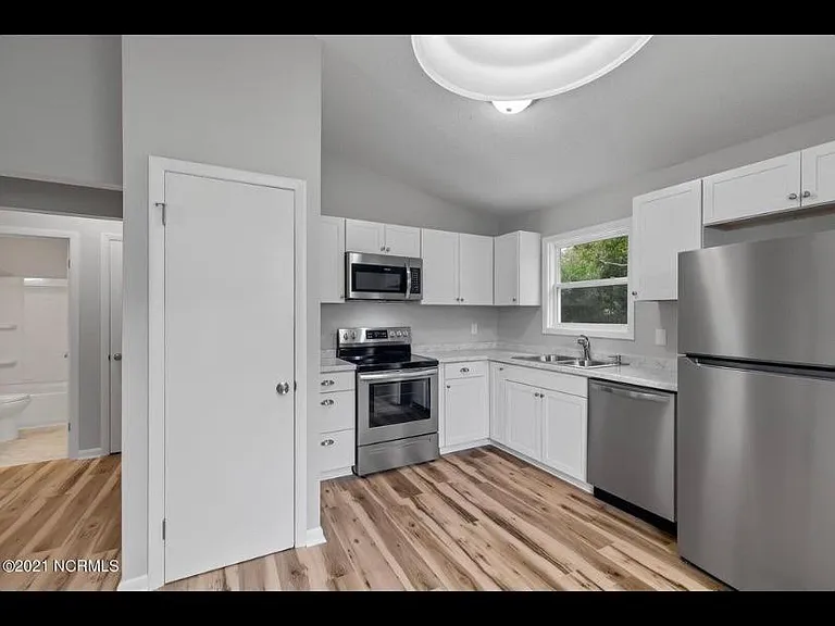 236 Webb Blvd — Photo 5
