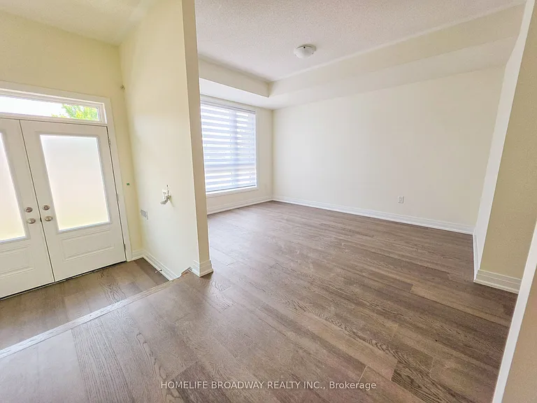 51 Mumbai Dr — Photo 4