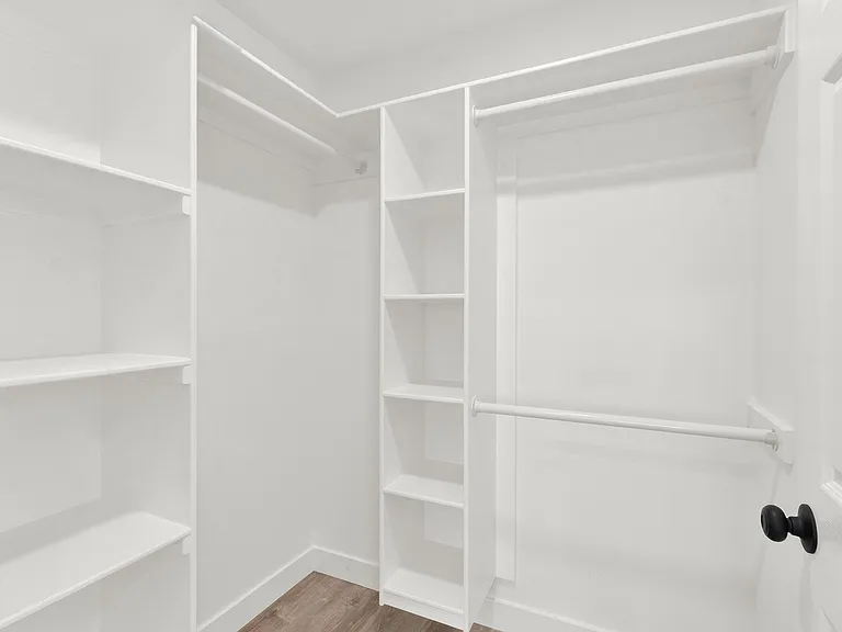 5646 Deodar St #B — Photo 6