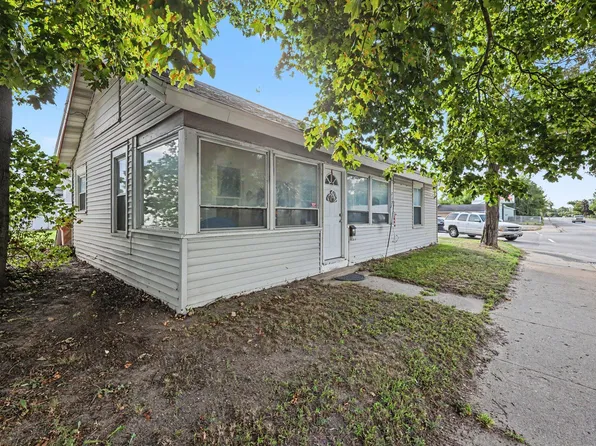 807 Colburn Ave, Big Rapids, MI 49307