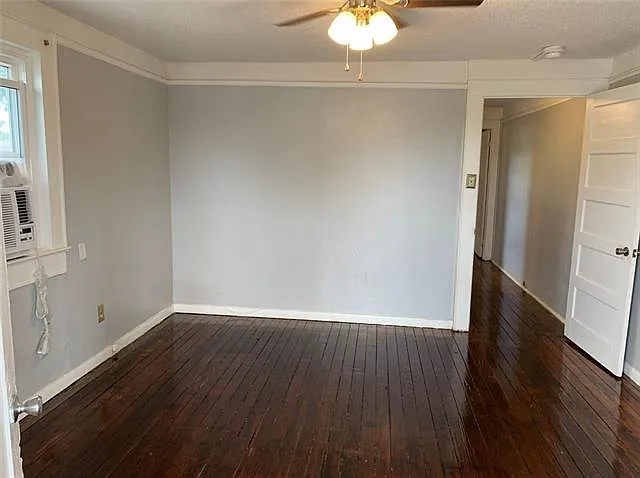 8943 Jeannette St — Photo 23