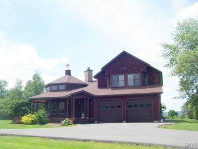 9782 Round Barn Rd, Holland Patent, NY, 13354