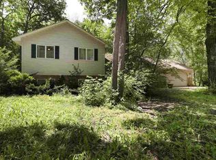 1921 Beech St, Oshkosh, WI 54901