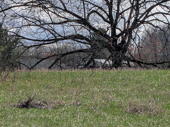 3rd image of 1095 Lincoln Dr