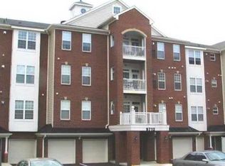 9712 Handerson Pl UNIT 201, Manassas Park, VA 20111