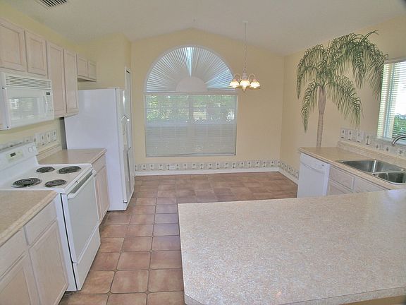 Kitchen with Breakfast Nook and all appliances included