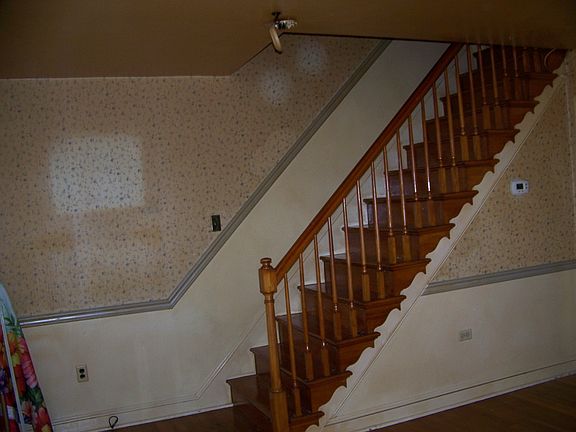 5th image of 237 Morris St