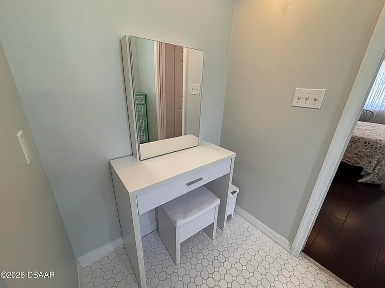 43 Warwick Ave — Photo 21