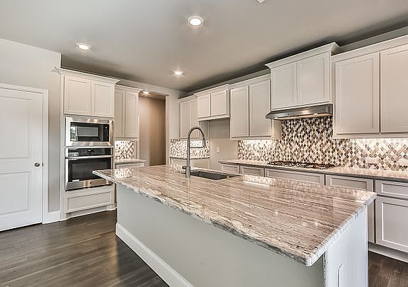 Plan 5049 Kitchen