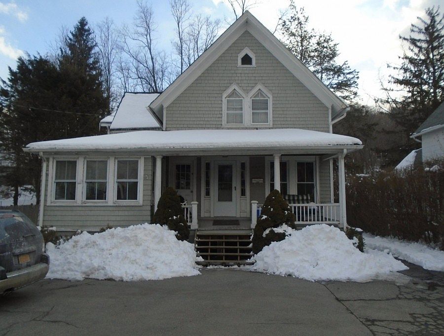 1st image of 2625 Carmel Ave