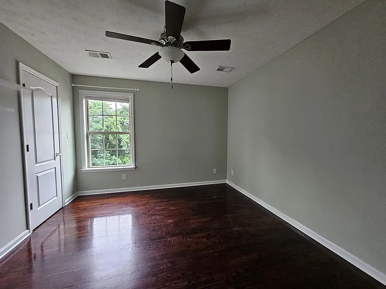 12315 Amber Woods Ct — Photo 17