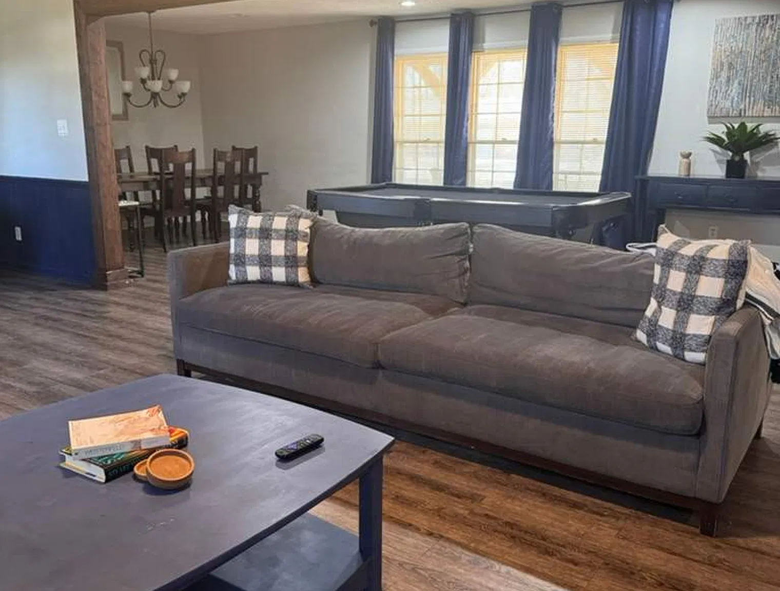 3 bed, 2.0 bath, 1732 sqft, $2,878 — Photo 2
